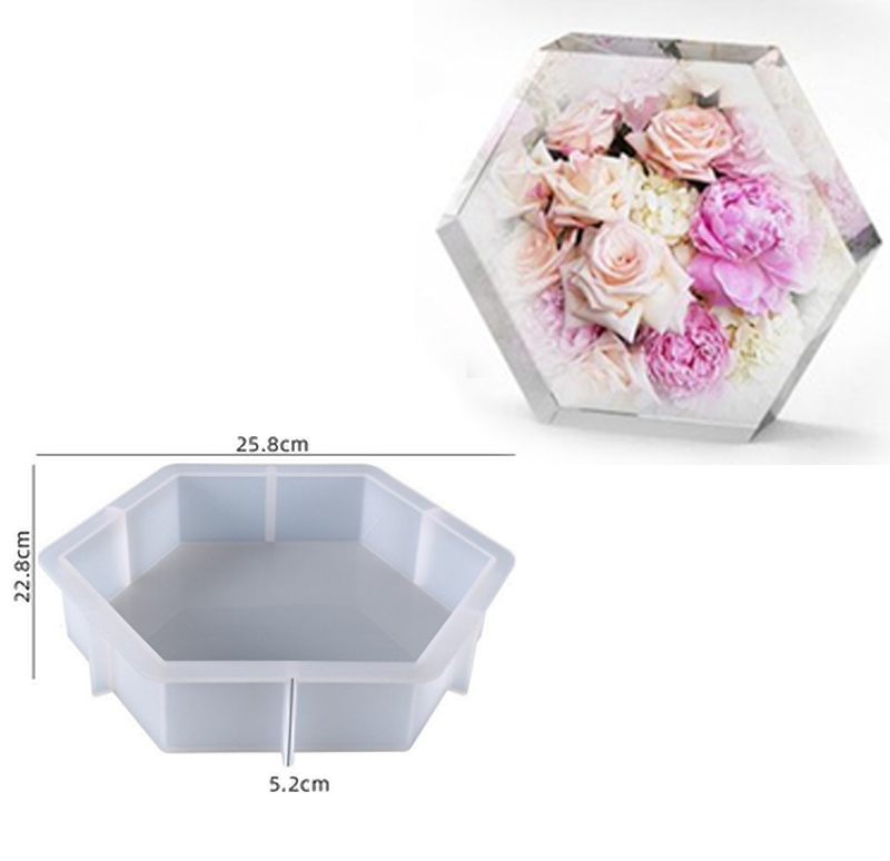 Šešiakampė silikoninė forma 24 x 21 cm.